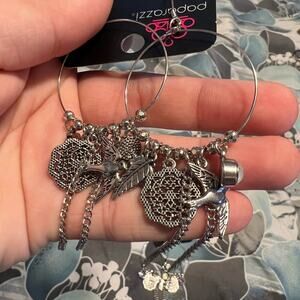 Set Of 2 NWT Paparazzi dangle hoop charm earrings